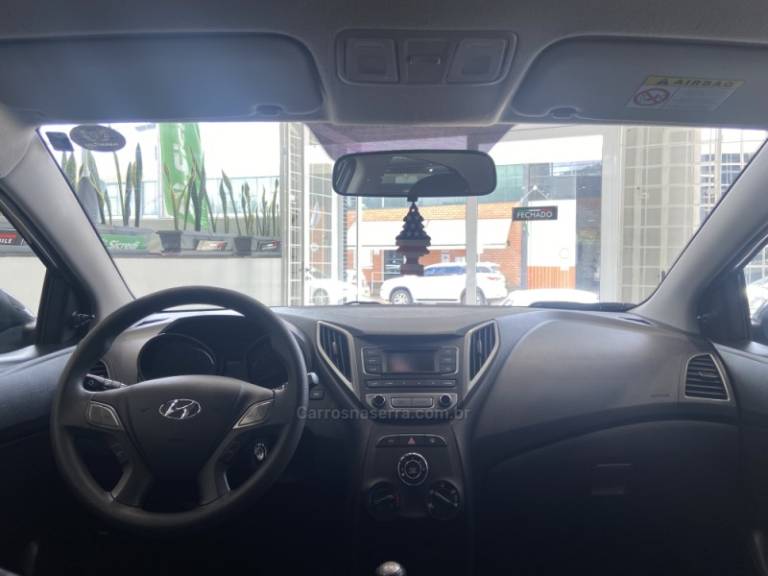 HYUNDAI - HB20 - 2017/2017 - Preta - R$ 48.900,00